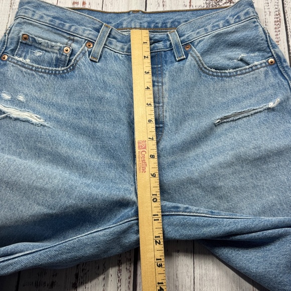 LEVI'S 501 JEANS BUTTON FLY RIPPED DENIM WOMEN'S SIZE 28 100% COTTON BOHO - Picture 12 of 16